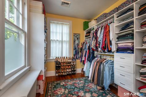 11 Pleasant Street Woodbury CT 06798