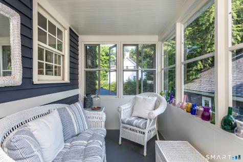 11 Pleasant Street Woodbury CT 06798