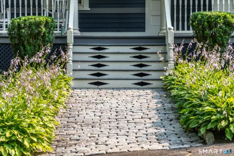 11 Pleasant Street Woodbury CT 06798