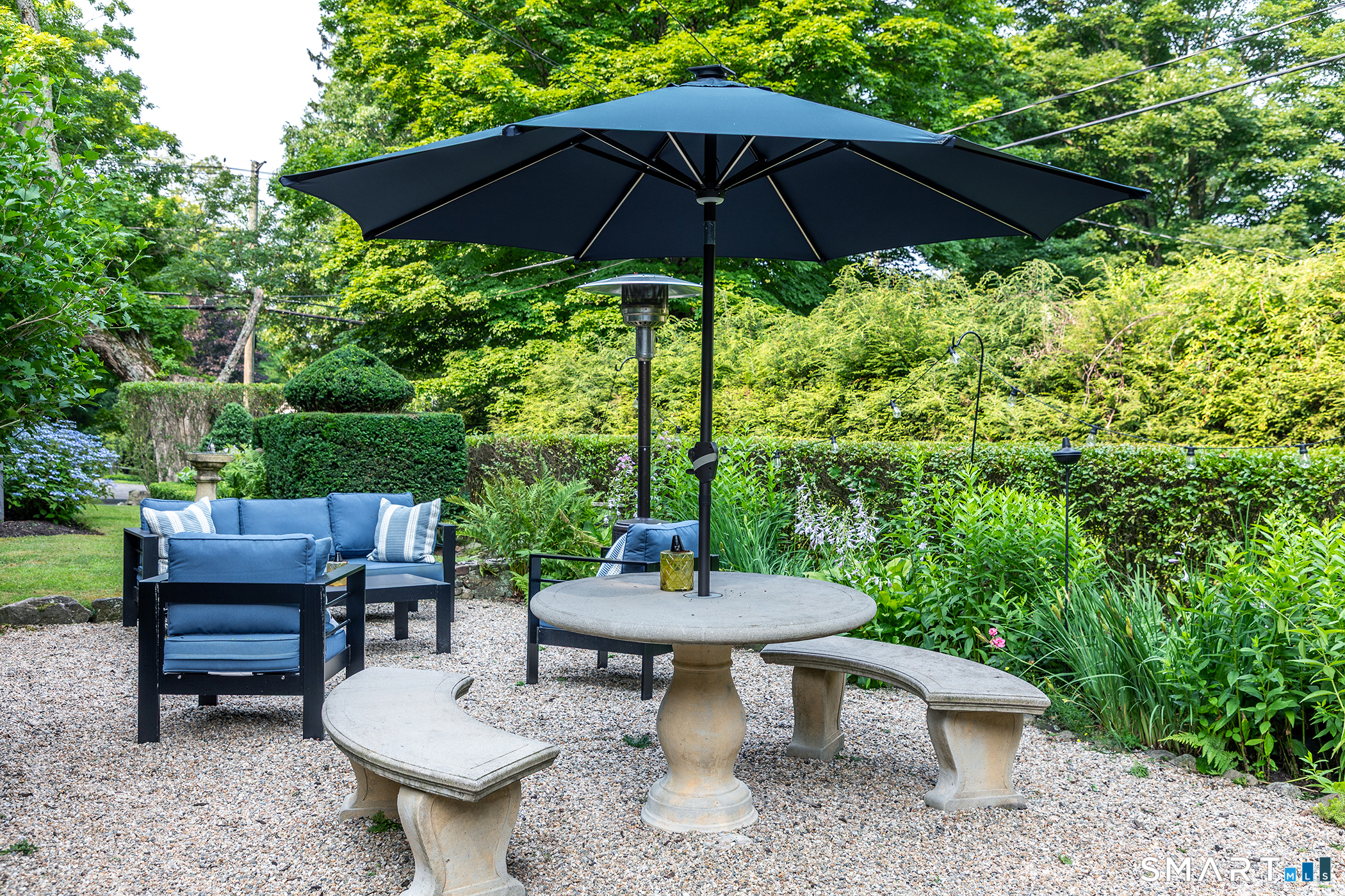 11 Pleasant Street Woodbury CT 06798