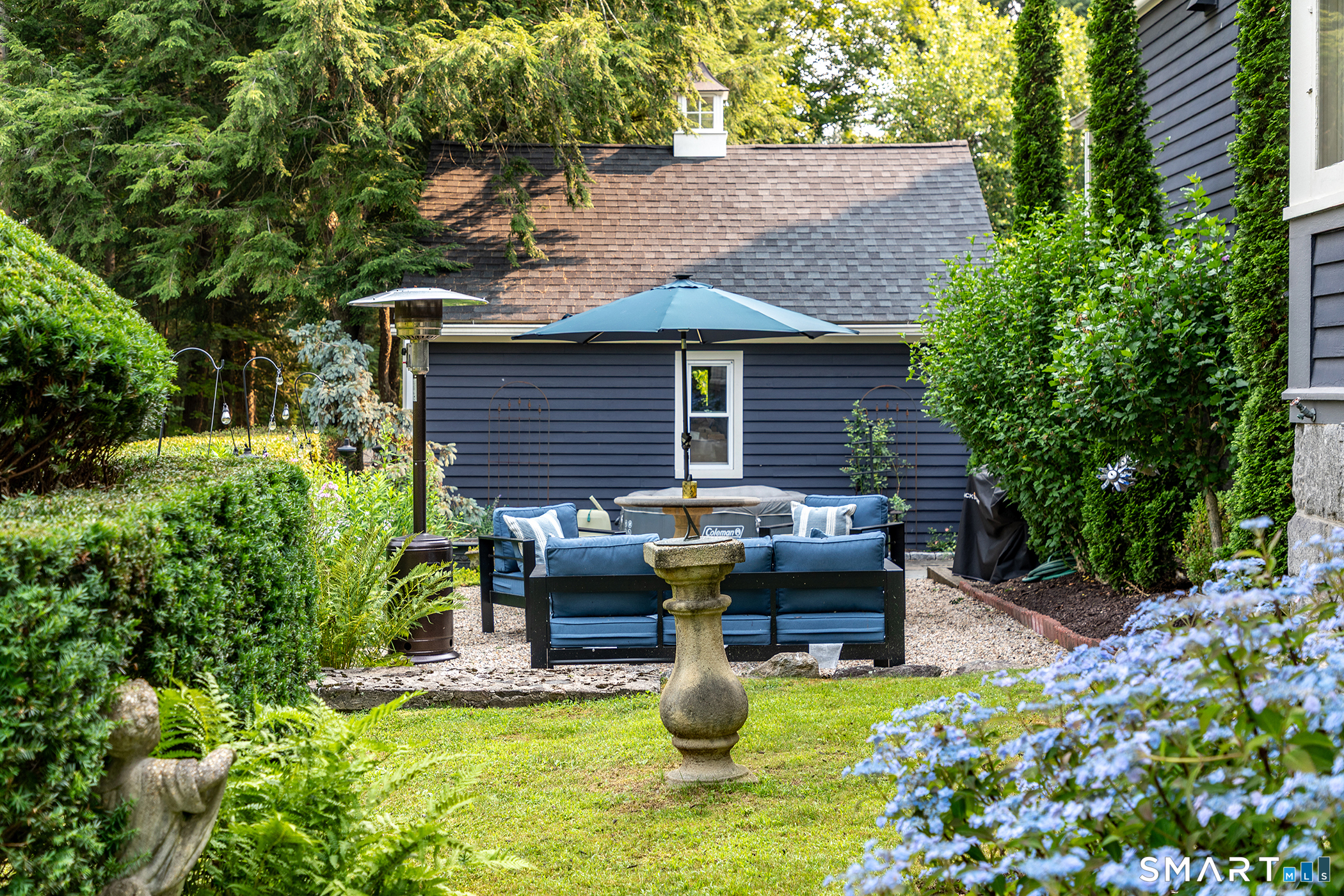 11 Pleasant Street Woodbury CT 06798