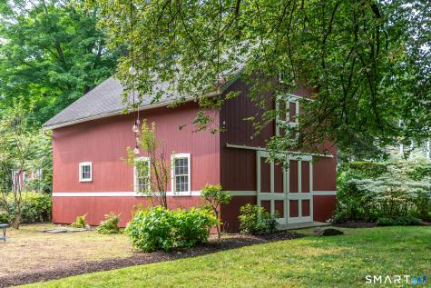 11 Pleasant Street Woodbury CT 06798