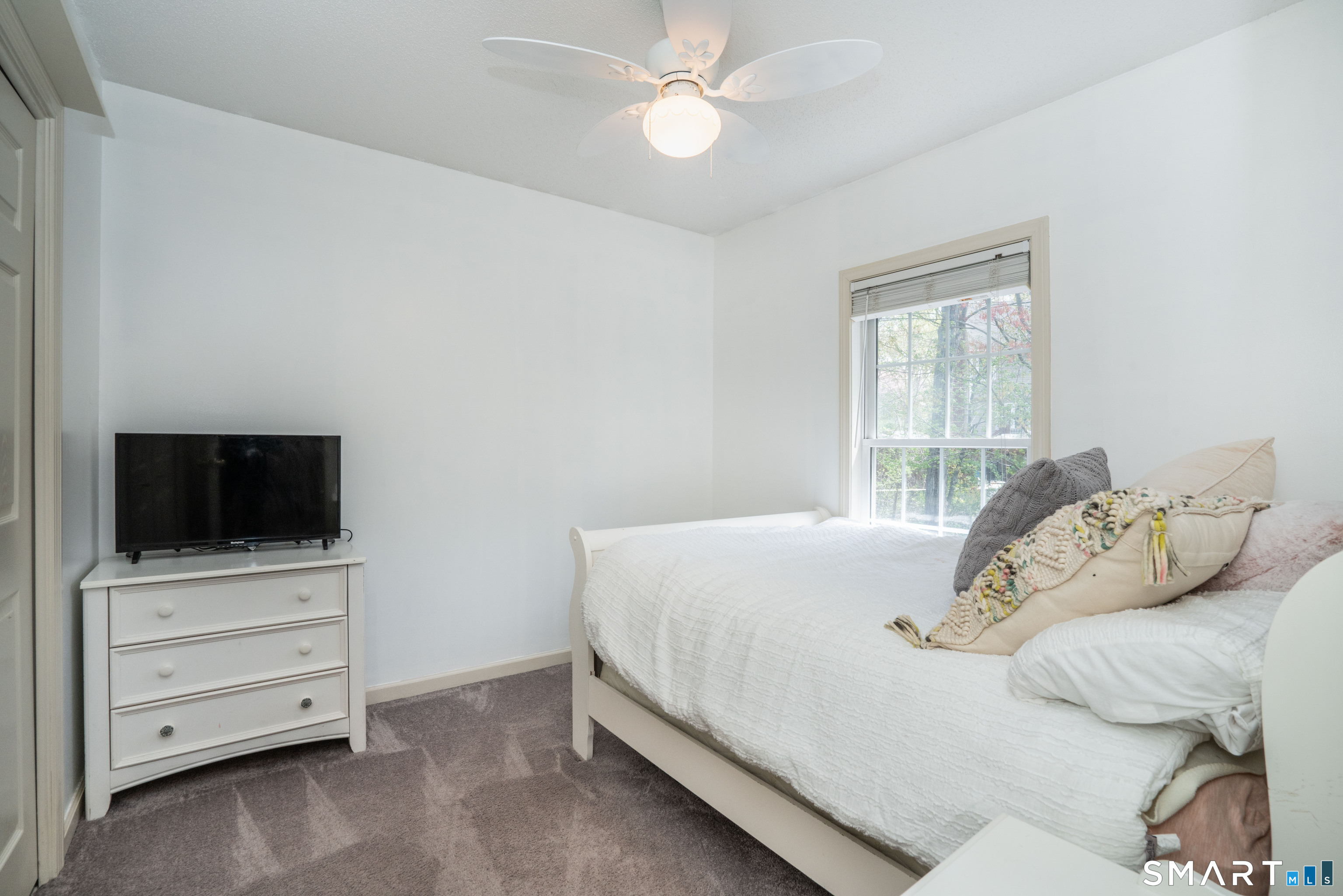 24 Vicki Lane Southington CT 06489