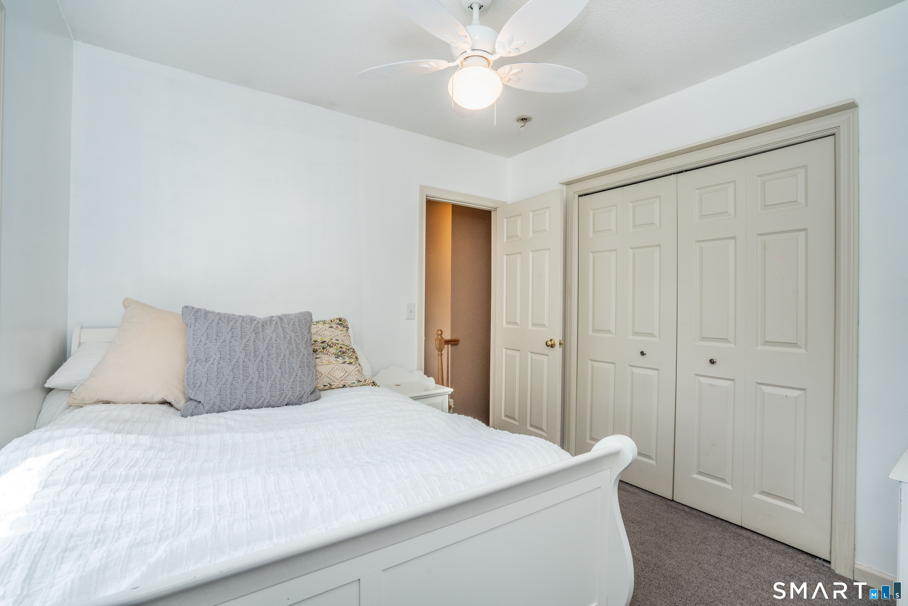24 Vicki Lane Southington CT 06489