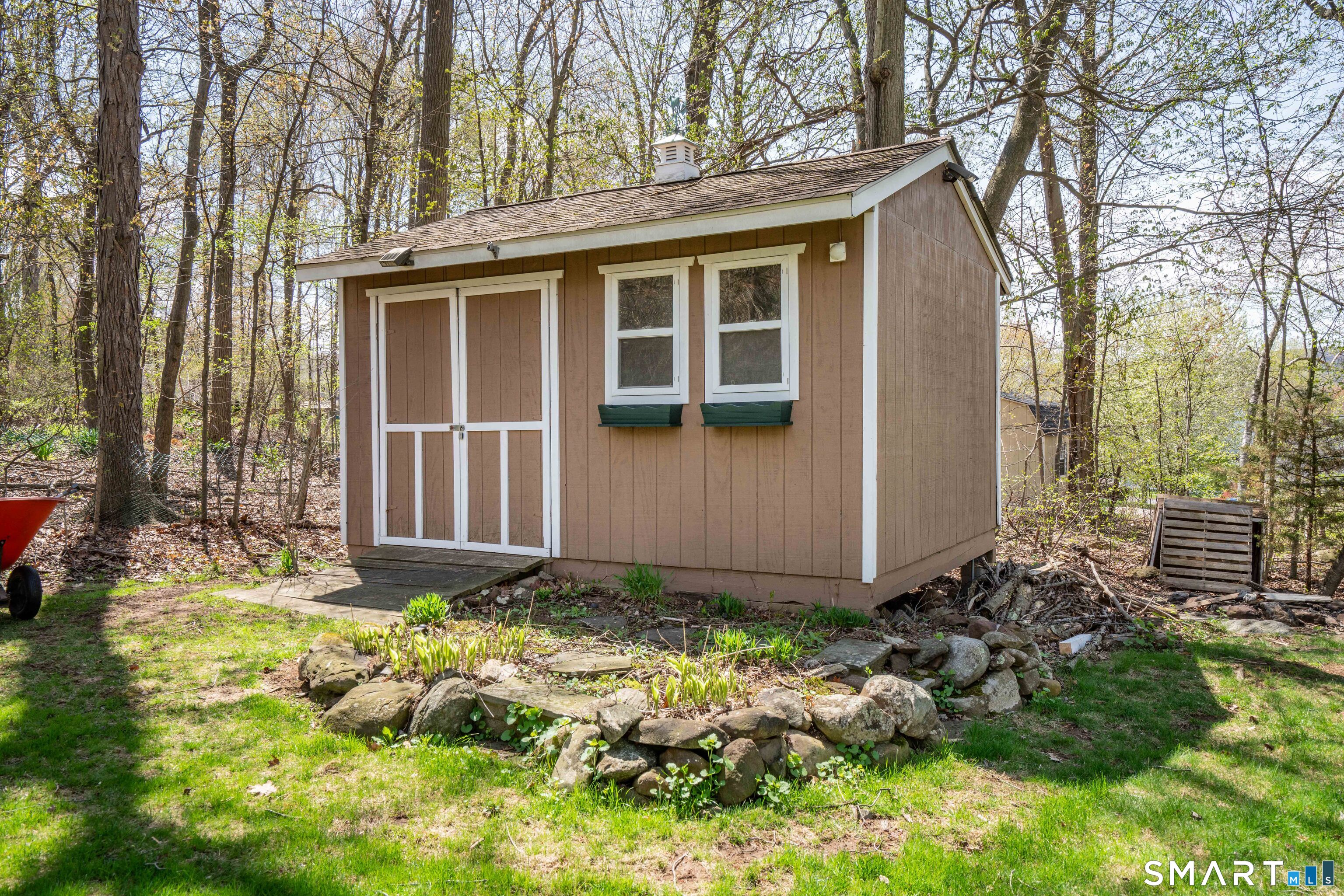 24 Vicki Lane Southington CT 06489
