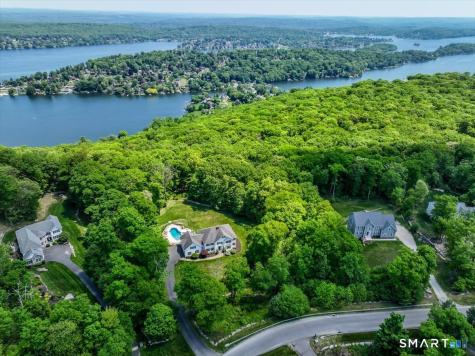 8 Rock Ridge Court New Fairfield CT 06812