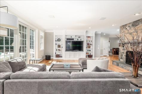 8 Rock Ridge Court New Fairfield CT 06812