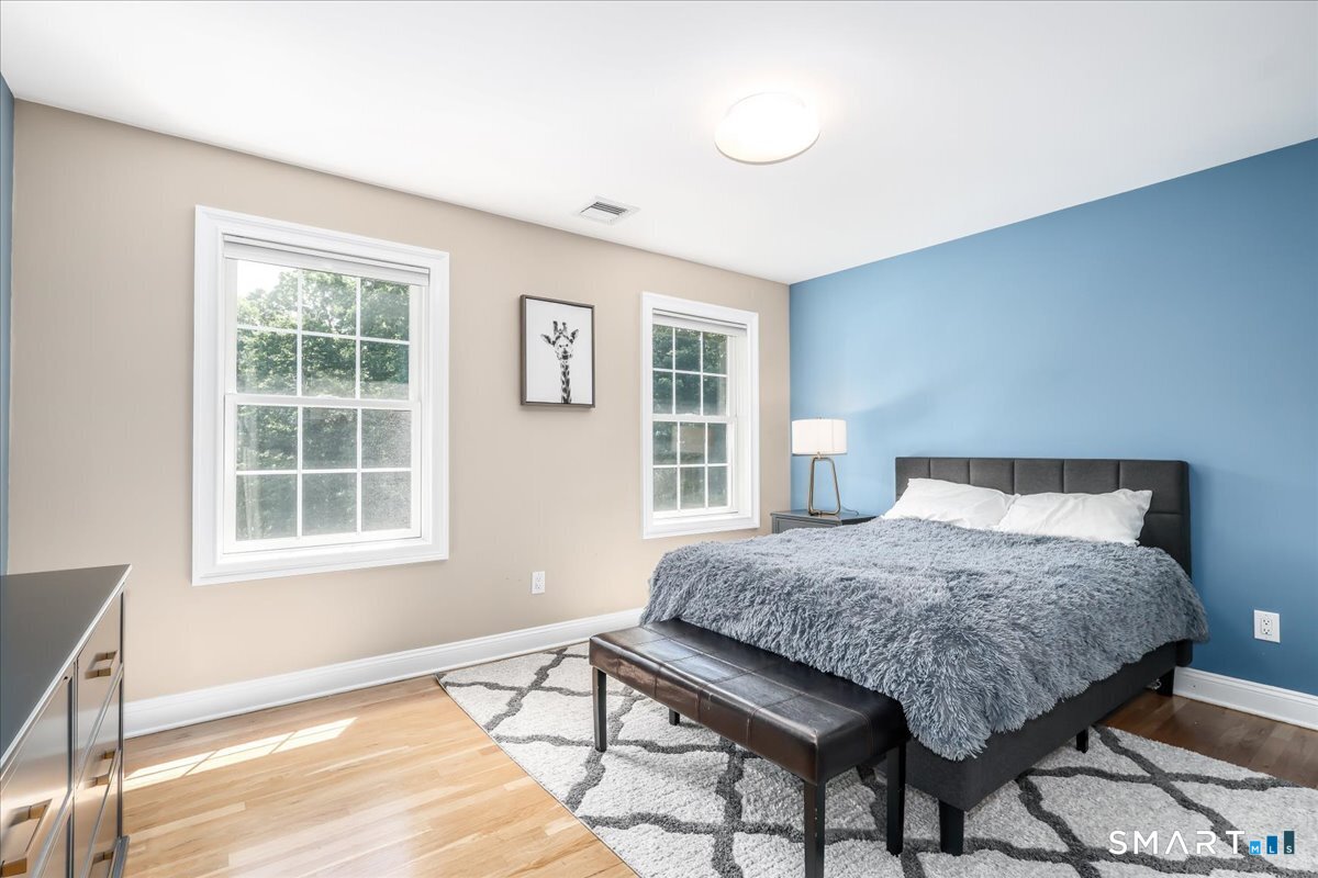 8 Rock Ridge Court New Fairfield CT 06812