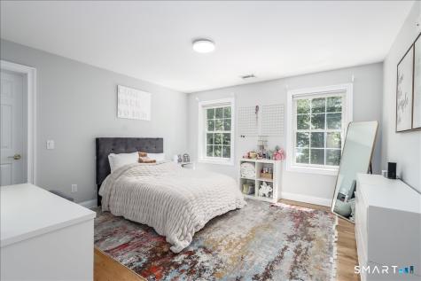 8 Rock Ridge Court New Fairfield CT 06812