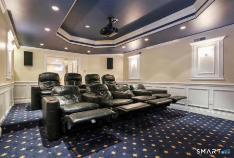 8 Rock Ridge Court New Fairfield CT 06812