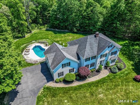 8 Rock Ridge Court New Fairfield CT 06812