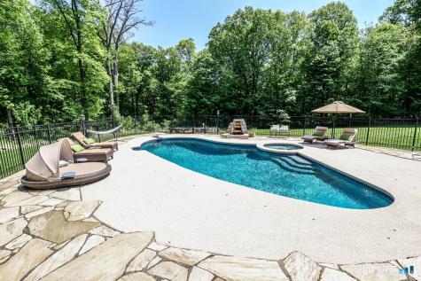 8 Rock Ridge Court New Fairfield CT 06812