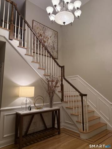 8 Rock Ridge Court New Fairfield CT 06812