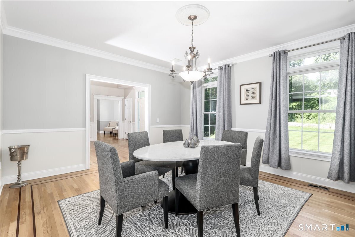8 Rock Ridge Court New Fairfield CT 06812