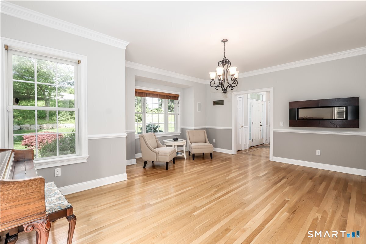 8 Rock Ridge Court New Fairfield CT 06812