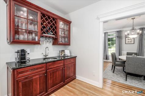 8 Rock Ridge Court New Fairfield CT 06812