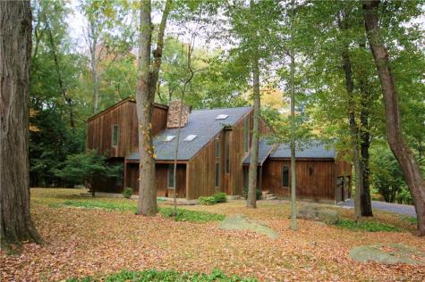23 Tanglewood Drive Danbury CT 06811