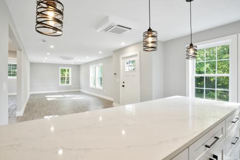 10 Merlin Avenue New Fairfield CT 06812