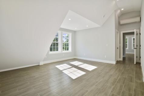 10 Merlin Avenue New Fairfield CT 06812