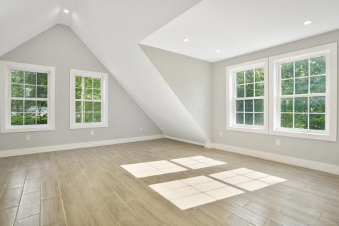 10 Merlin Avenue New Fairfield CT 06812