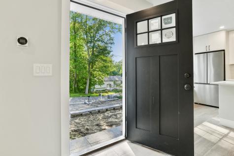 10 Merlin Avenue New Fairfield CT 06812