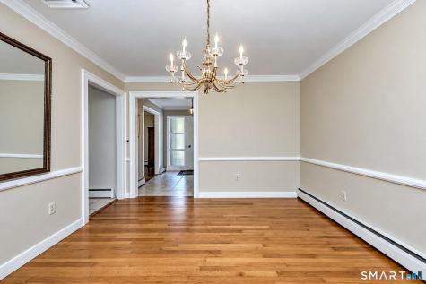 8 Applewood Drive Cheshire CT 06410