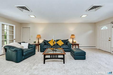 8 Applewood Drive Cheshire CT 06410