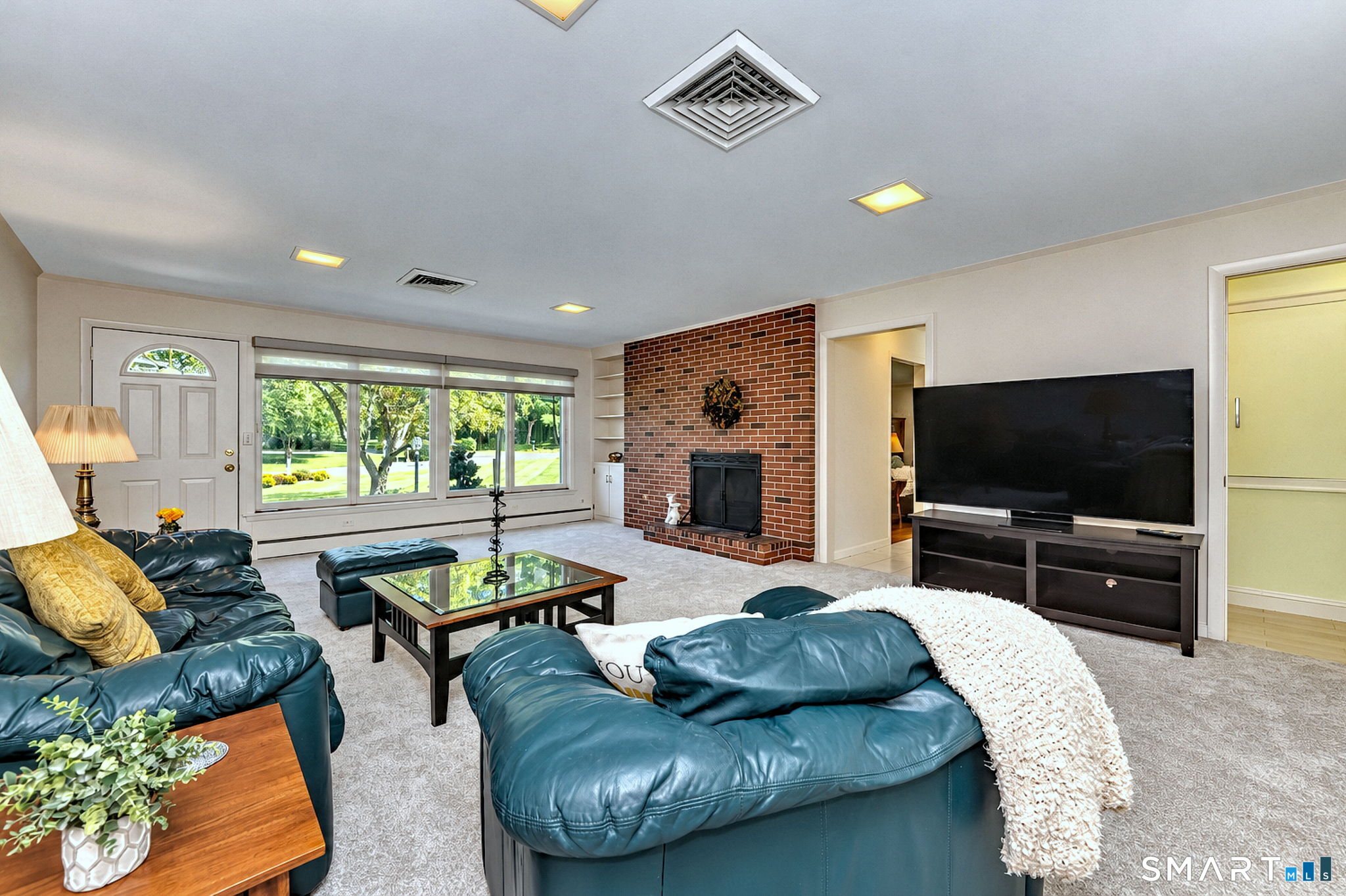 8 Applewood Drive Cheshire CT 06410