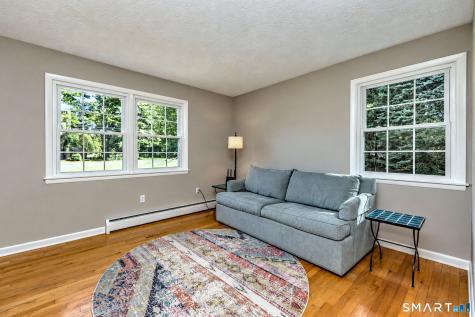 8 Applewood Drive Cheshire CT 06410