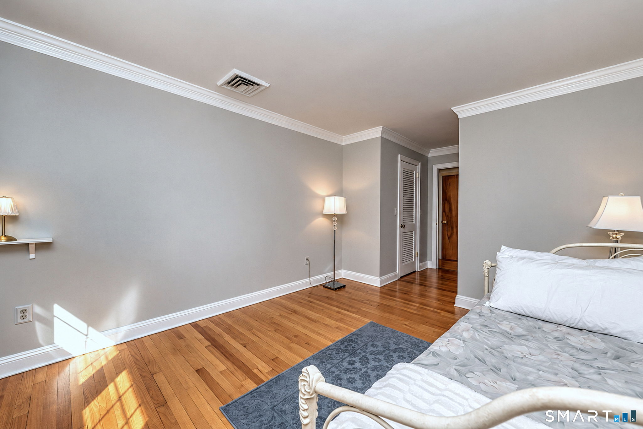 8 Applewood Drive Cheshire CT 06410