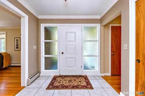 8 Applewood Drive Cheshire CT 06410