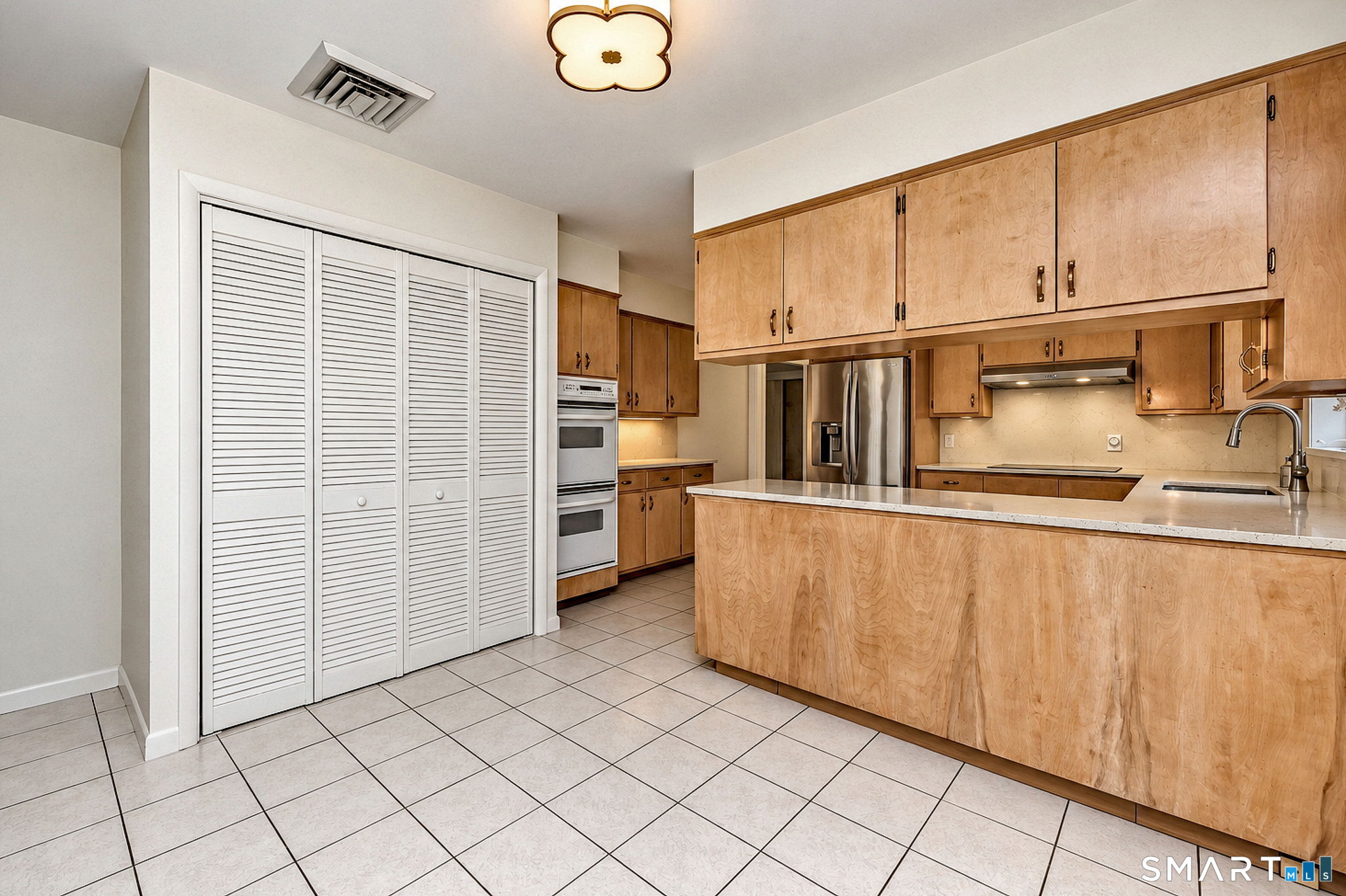8 Applewood Drive Cheshire CT 06410