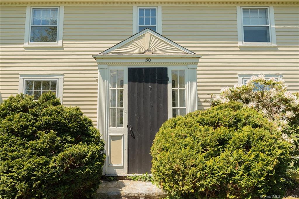 30 South Main Street Essex CT 06426