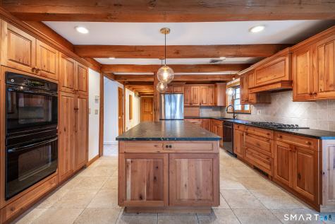 24 Hickory Lane Roxbury CT 06783