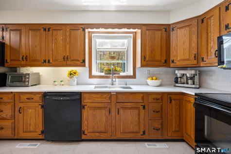 111 Lebanon Road Bethany CT 06524
