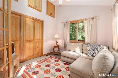 6 Dogwood North Park Danbury CT 06811
