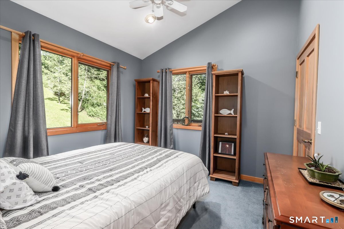 6 Dogwood North Park Danbury CT 06811