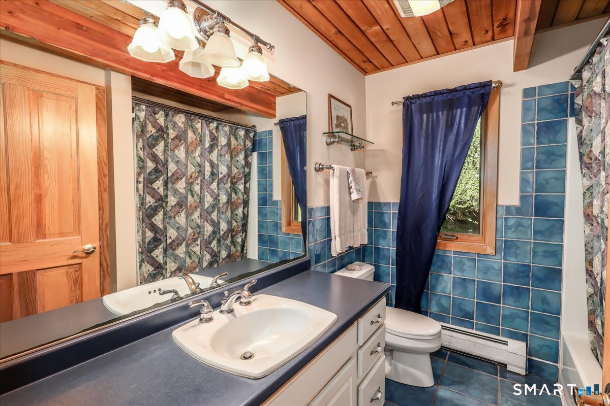 6 Dogwood North Park Danbury CT 06811