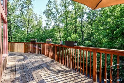 6 Dogwood North Park Danbury CT 06811