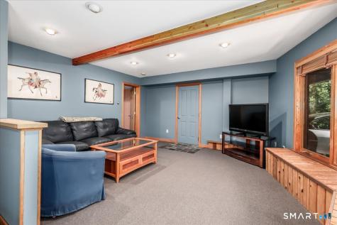 6 Dogwood North Park Danbury CT 06811