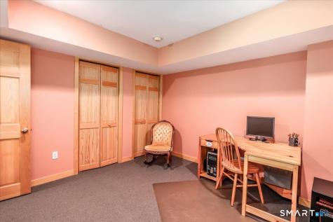 6 Dogwood North Park Danbury CT 06811