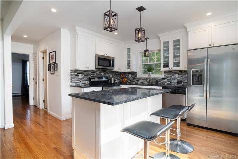 655 Tunxis Hill Road Fairfield CT 06825