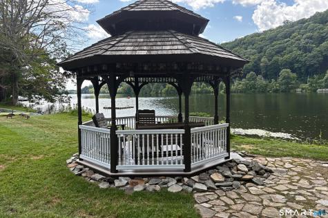 136 Quonnipaug Lane Guilford CT 06437