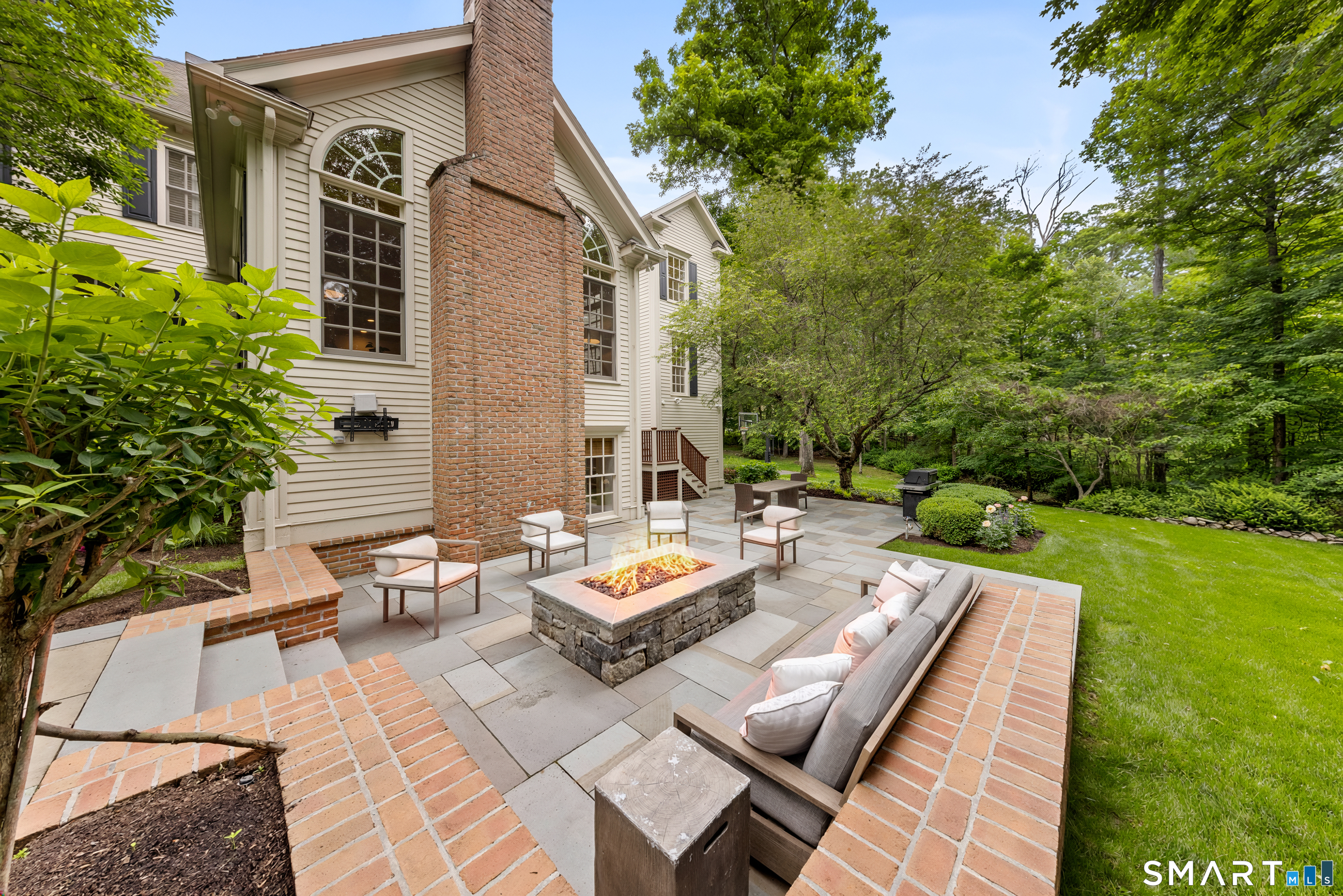 171 Paddock Hill Lane Fairfield CT 06824