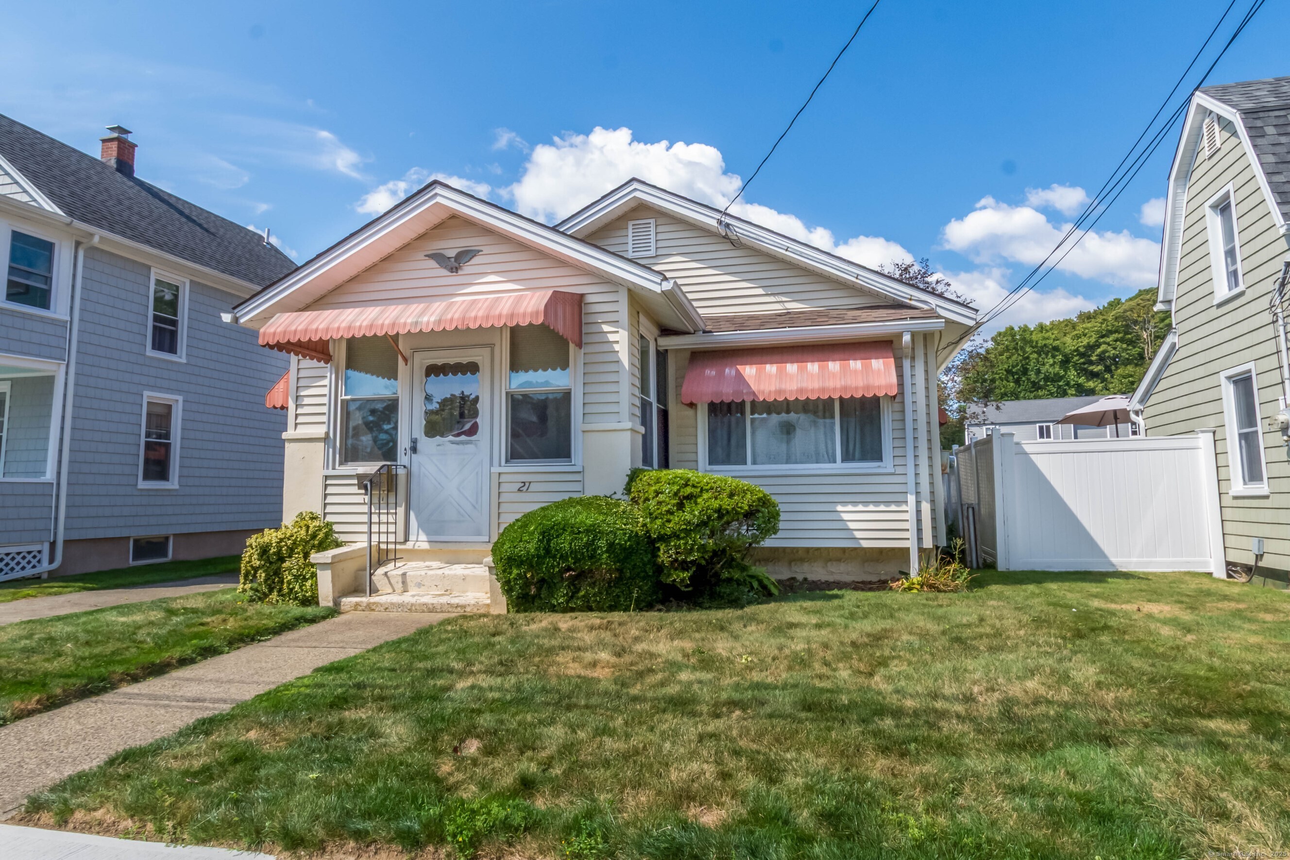 21 Willow Street Milford CT 06460