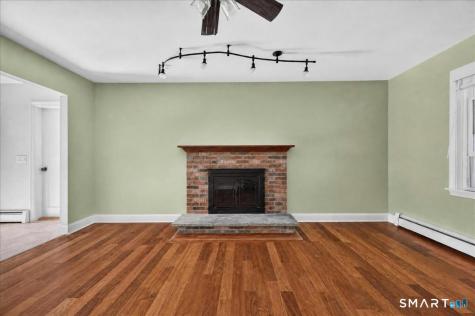 19 Topsail Lane Groton CT 06355
