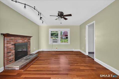 19 Topsail Lane Groton CT 06355