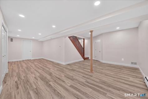 19 Topsail Lane Groton CT 06355