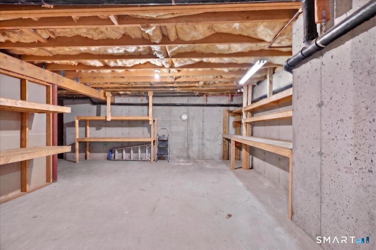 19 Topsail Lane Groton CT 06355