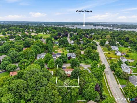19 Topsail Lane Groton CT 06355
